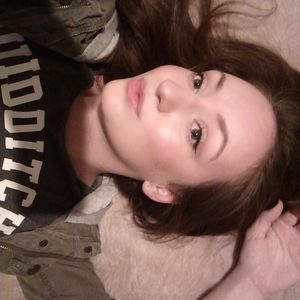 Meet your Posher, Katelan